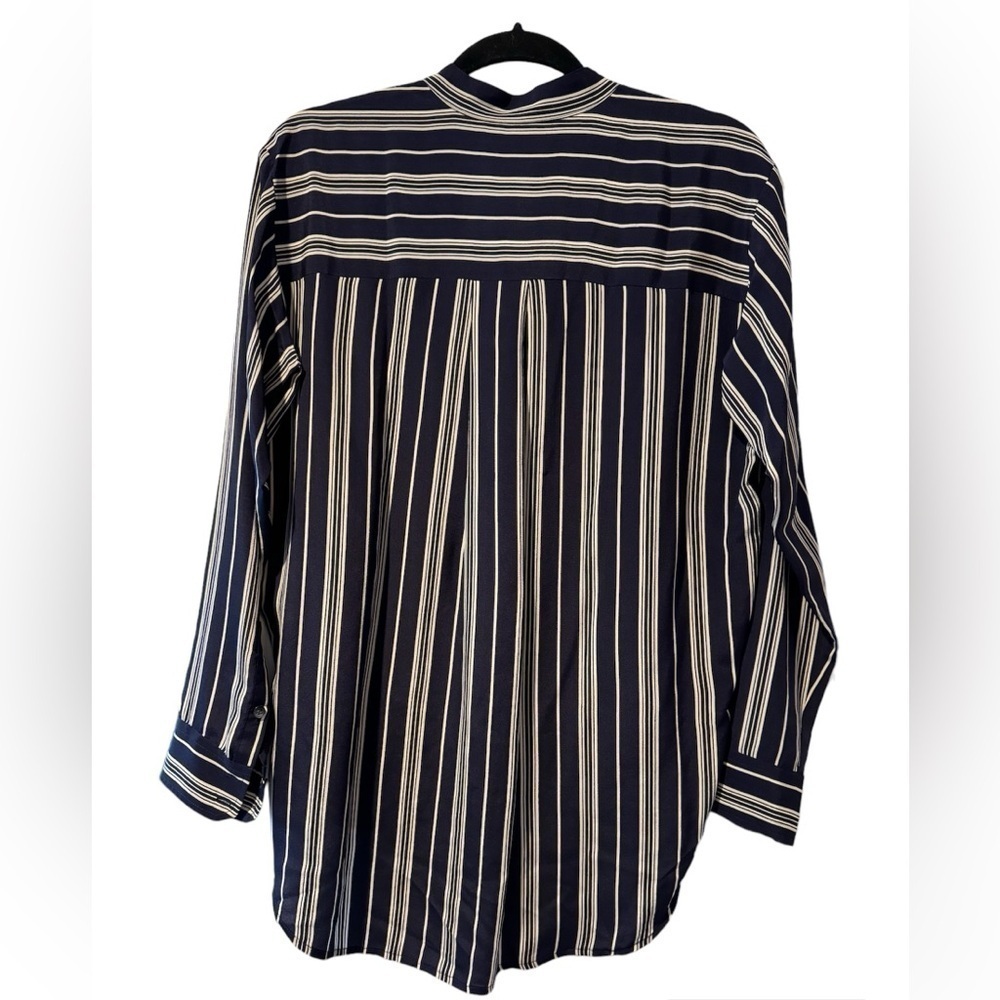 Madewell Silk Blouse Oversized Women Size Small Navy Blue and Ivory Stripes - Picture 4 of 12